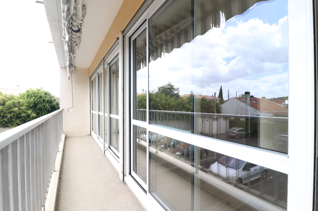 Appartement Bordeaux Cauderan 2 pice(s) 44 m2 8/9